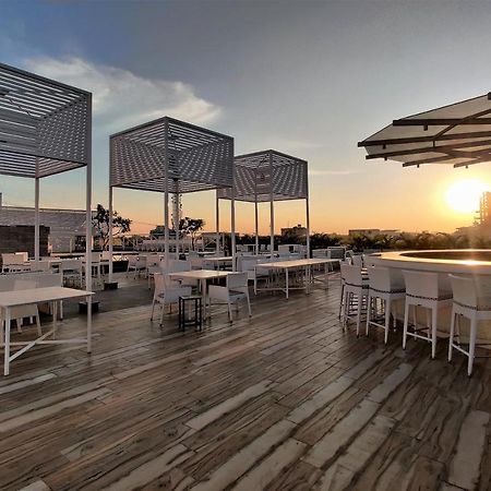 Hotel Centre Point Ναγκπούρ Εξωτερικό φωτογραφία