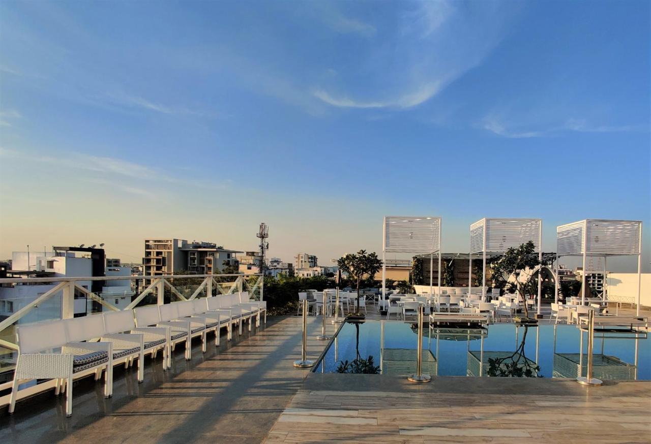 Hotel Centre Point Ναγκπούρ Εξωτερικό φωτογραφία