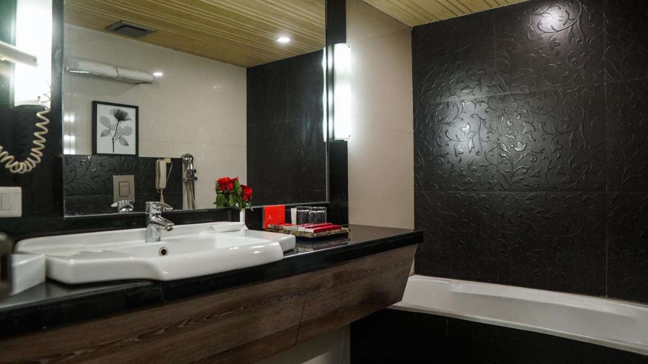 Hotel Centre Point Ναγκπούρ Εξωτερικό φωτογραφία