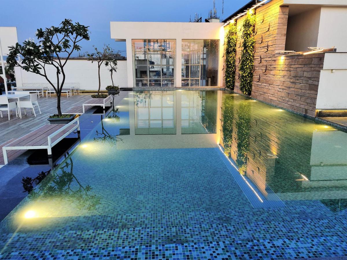 Hotel Centre Point Ναγκπούρ Εξωτερικό φωτογραφία