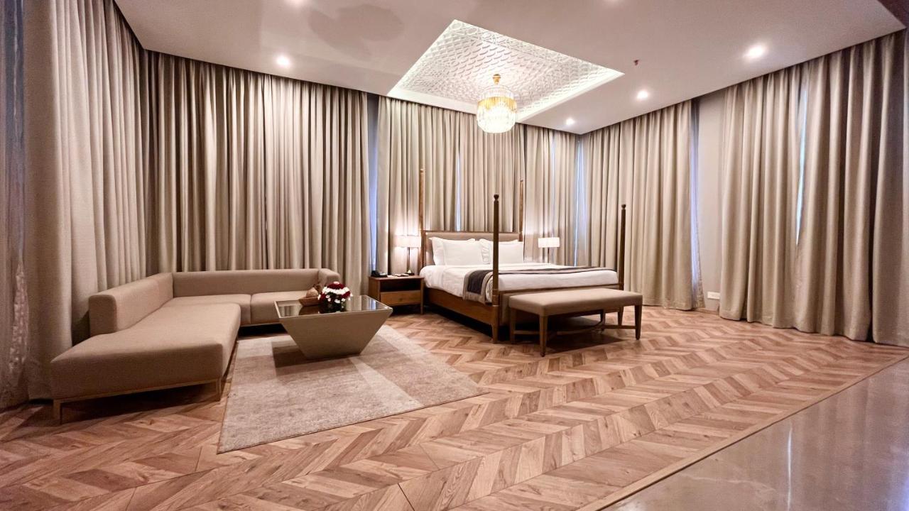 Hotel Centre Point Ναγκπούρ Εξωτερικό φωτογραφία