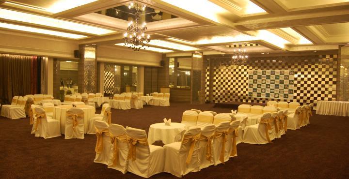 Hotel Centre Point Ναγκπούρ Εξωτερικό φωτογραφία